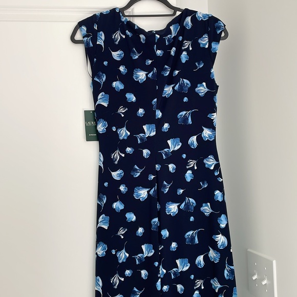 Lauren navy cap sleeve dress - Picture 3 of 4